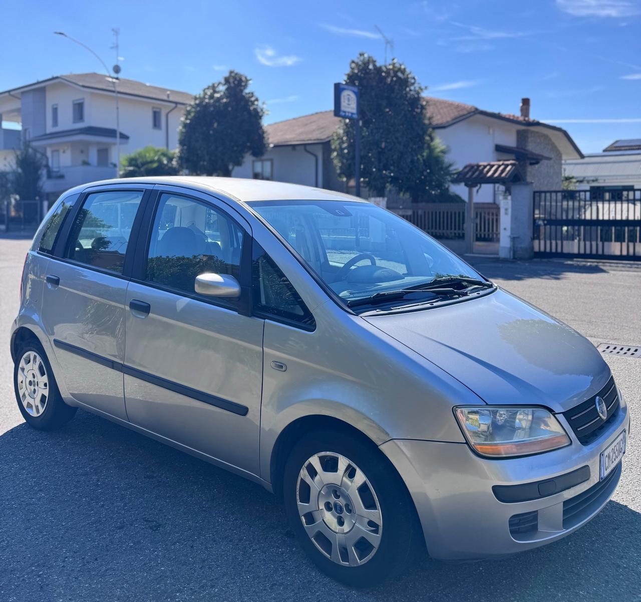 Fiat Idea 1.4 16V Active UNICO PROPRIETARIO!
