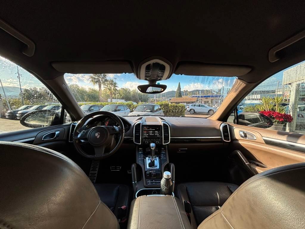 Porsche Cayenne 3.0 Diesel 2012/ 257.000 KM Tua a soli 179 Euro al mese