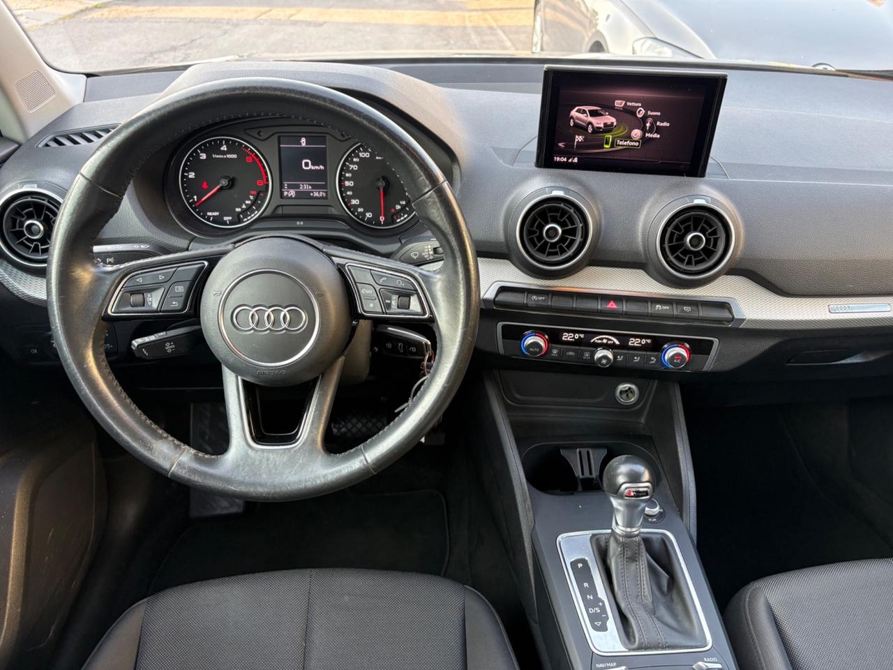 Audi Q2 30 TDI S tronic Identity Black