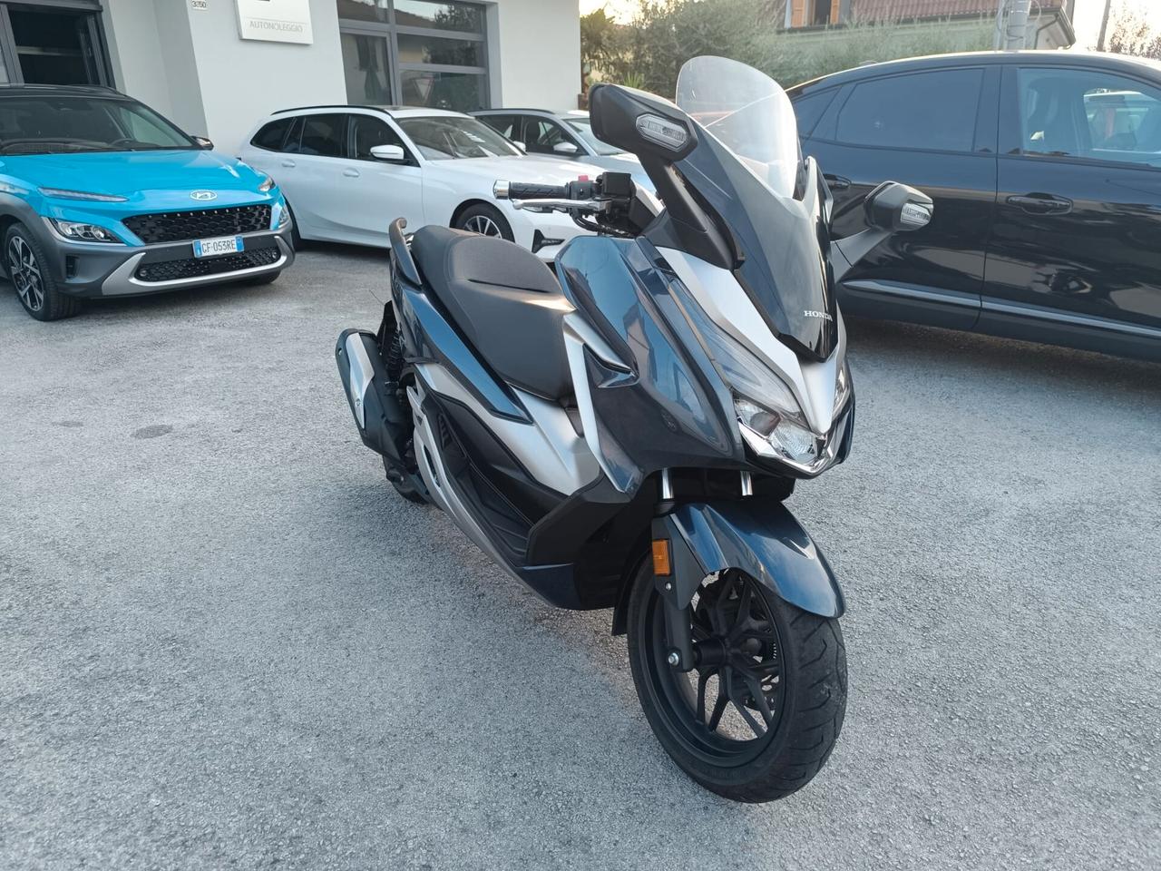 HONDA FORZA 300