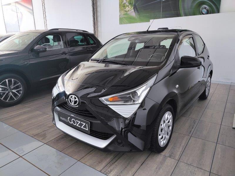 TOYOTA Aygo 2ª serie - Aygo Connect 1.0 VVT-i 72 CV 5 porte x-play