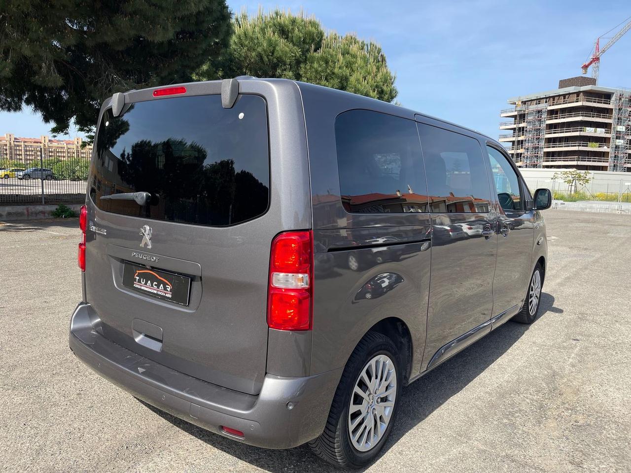 Peugeot Traveller 2.0 Blue HDI Active #10681