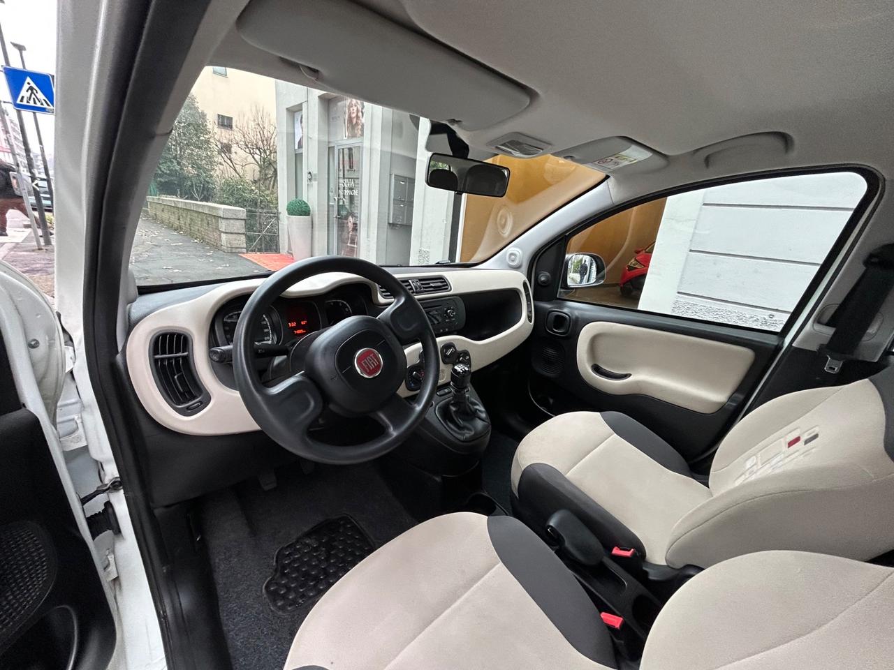 Fiat Panda 1.2 Lounge 69cv E6 70.000KM*NEOPATENTATI*