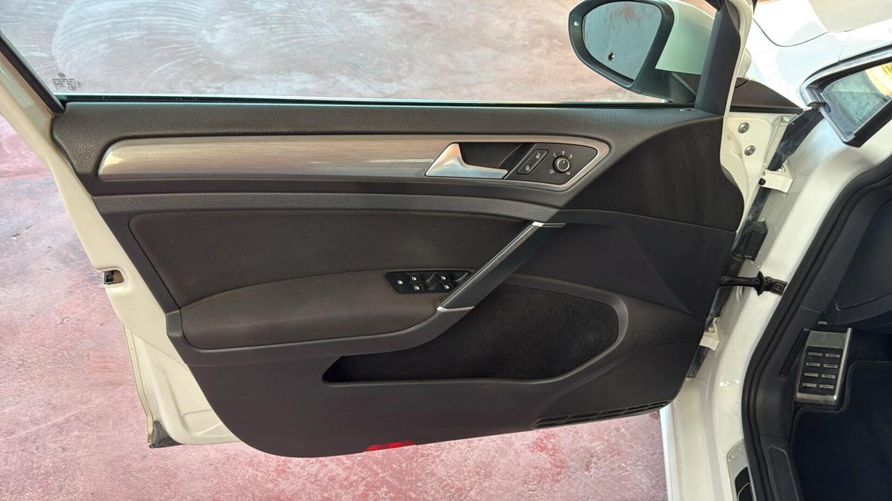 Volkswagen Golf 2.0 TDI 5p. 4MOTION Highline BlueMotion Technology