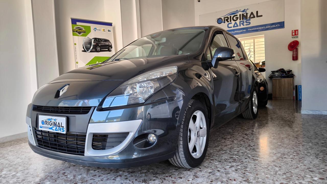 Renault Scenic Scénic X-Mod 1.5 dCi 110CV Luxe