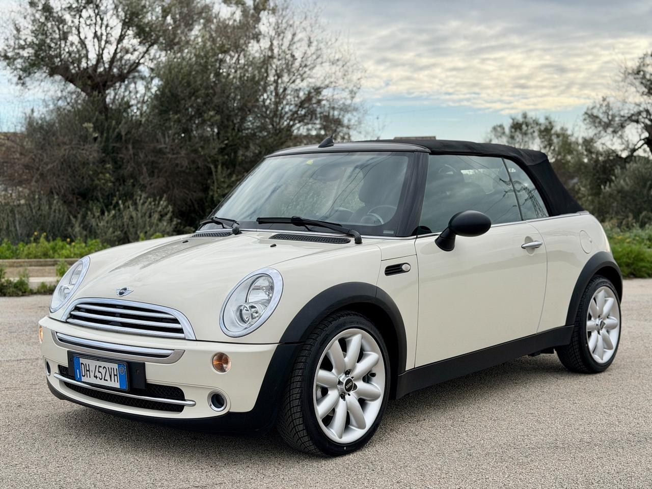 Mini 1.6 16V One Sidewalk Cabrio