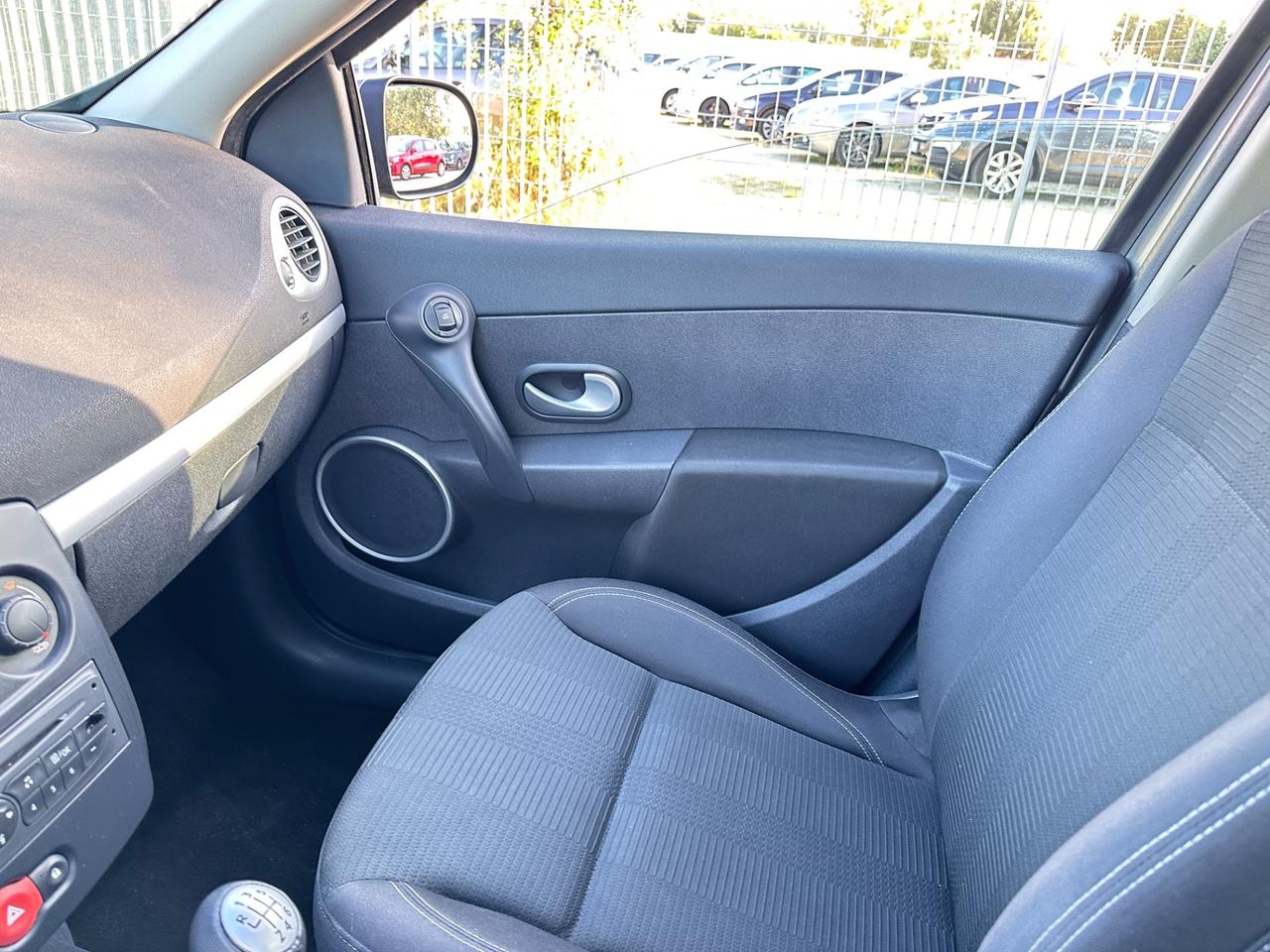 Renault Clio 1.5 dCi 85CV SporTour TomTom-2009