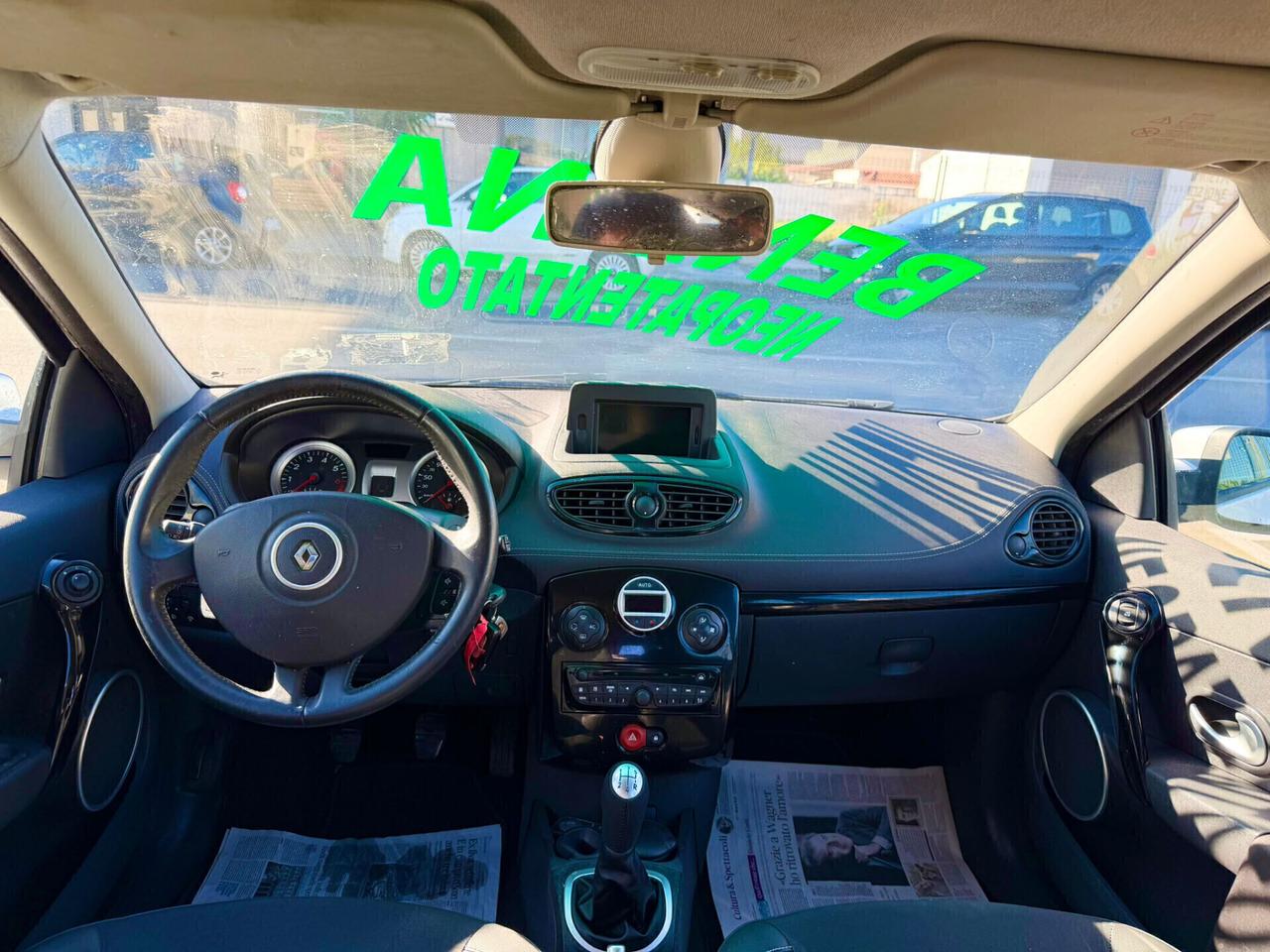 Renault Clio 1.2 16V 5 porte Live! - Anno 2011 - NEOPATENTATO