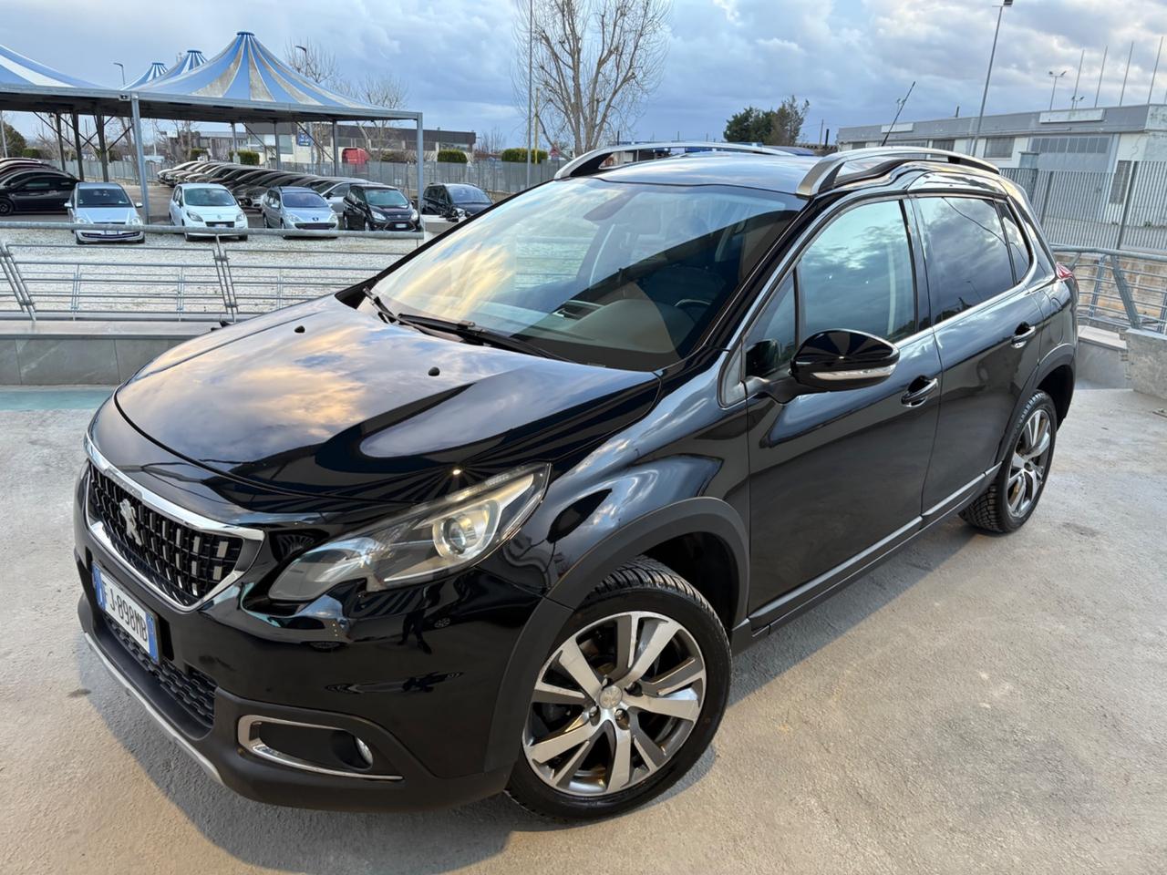 Peugeot 2008 BlueHDi 120 S&S Black Matt