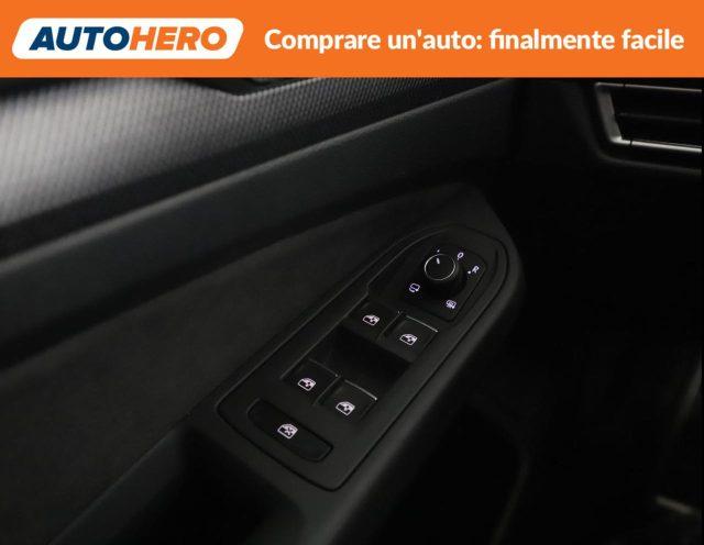 VOLKSWAGEN Golf 1.5 eTSI 115 CV DSG R-Line Plus
