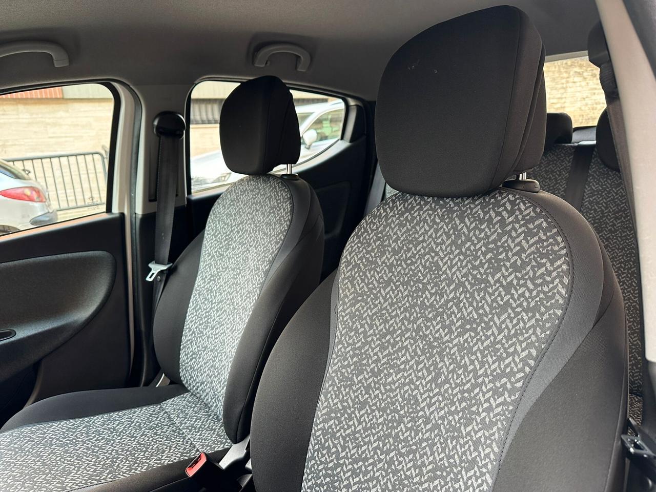 Lancia Ypsilon 1.0 5 porte Hybrid Ecochic Gold