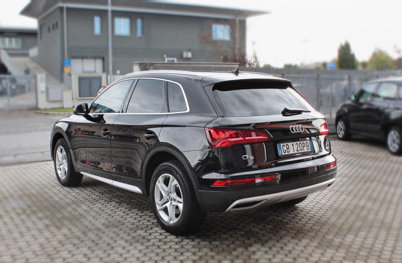 Audi Q5 35 TDI quattro S tronic Business Design