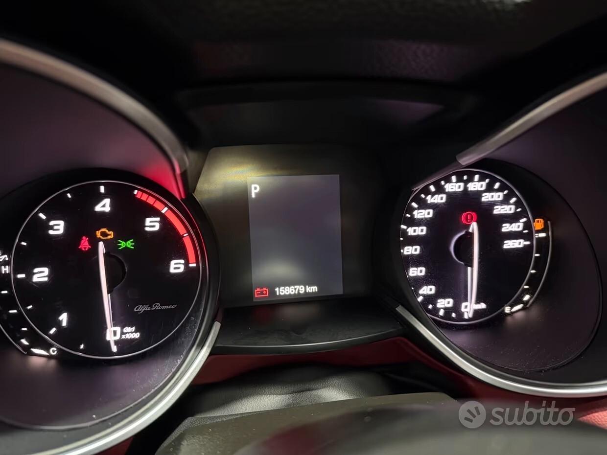 Alfa Romeo Stelvio 2.2 Turbodiesel 210 CV AT8 Q4 Business