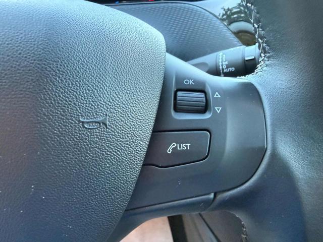 PEUGEOT 2008 1° serie BlueHDi 100 S&S Allure