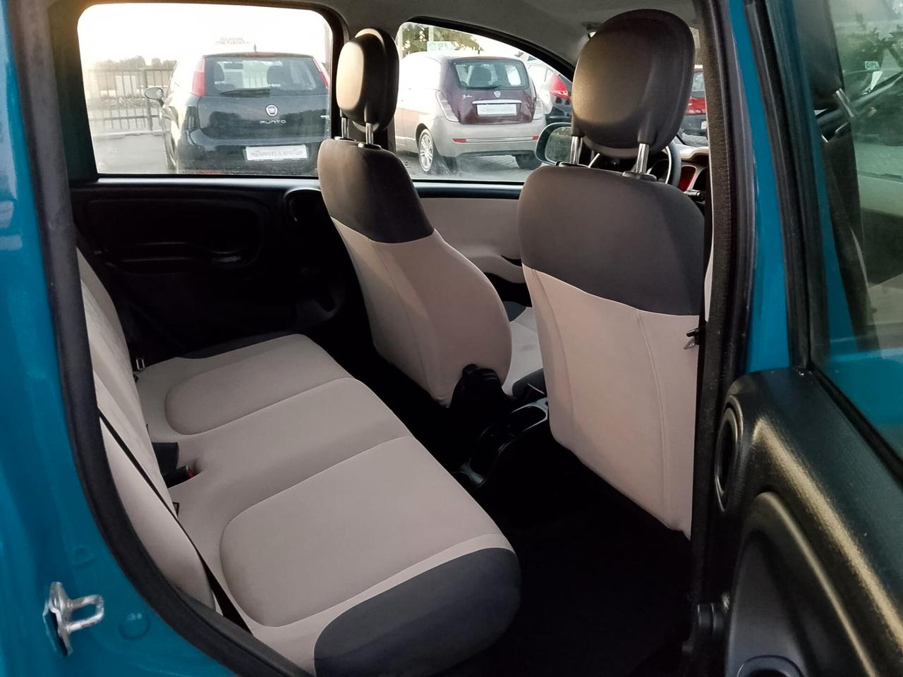 Fiat Panda 0.9 TwinAir-METANO-NEOPAT-2015