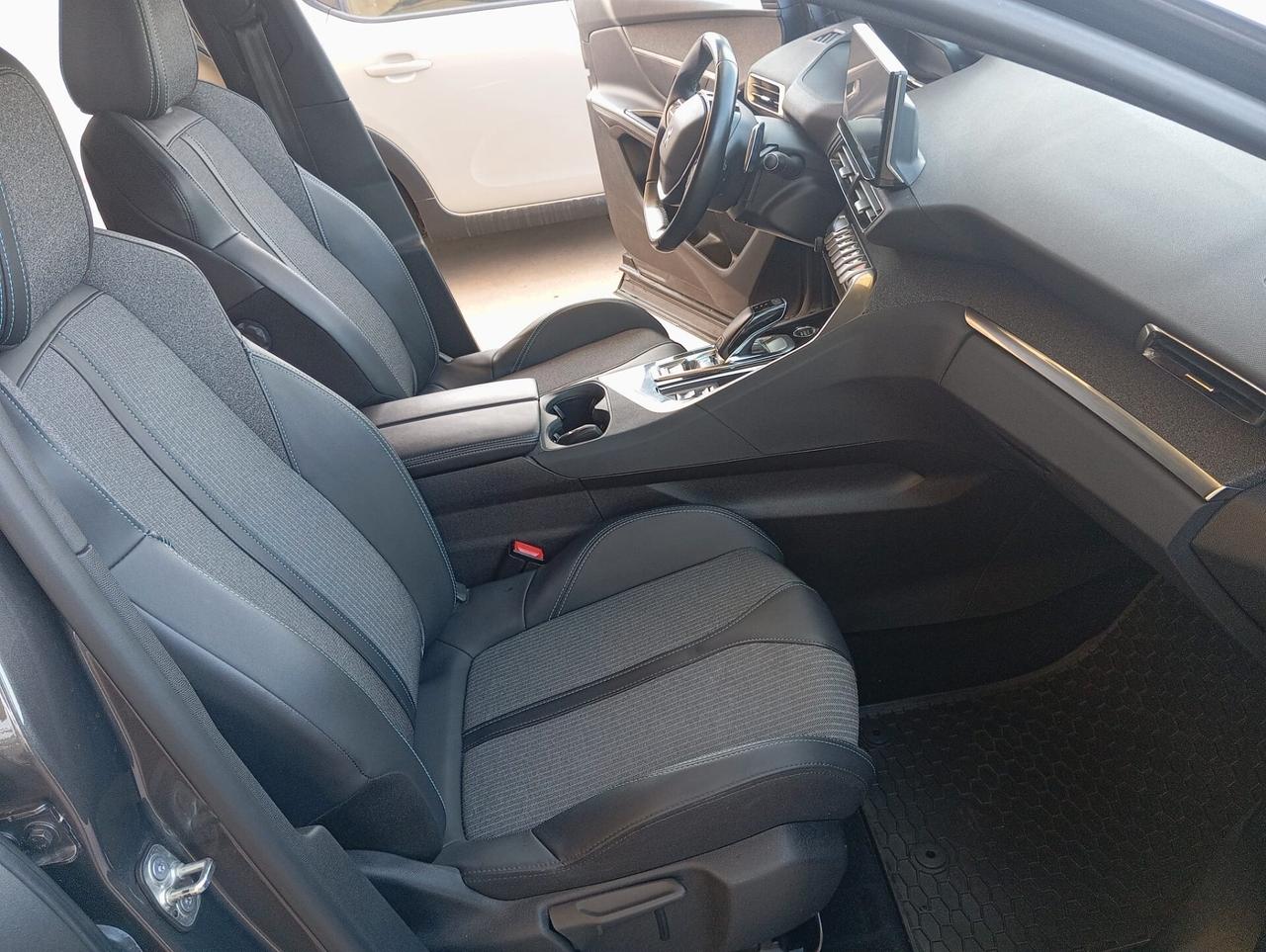 Peugeot 3008 PureTech Turbo 130 S&S EAT8 Allure