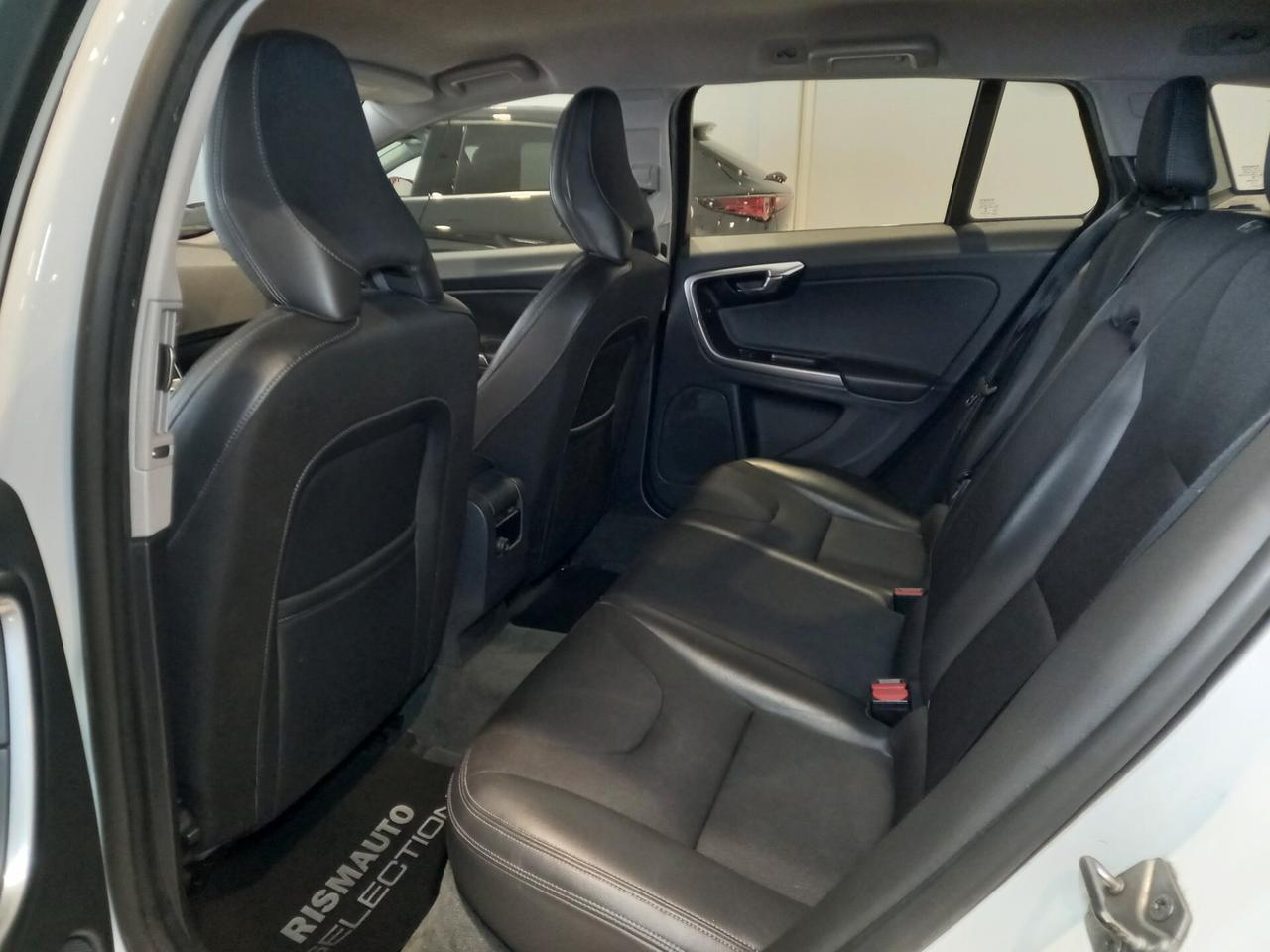 Volvo V60 Cross Country UNICO PROP