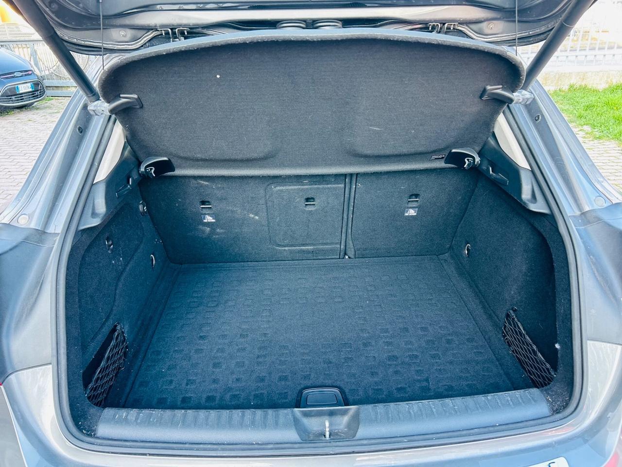 Mercedes-benz GLA 200 d Premium