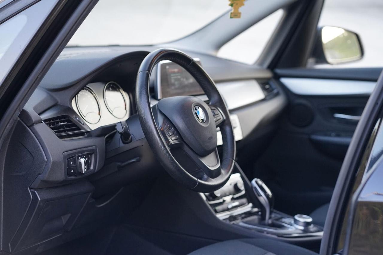 BMW 216 216d Active Tourer Luxury