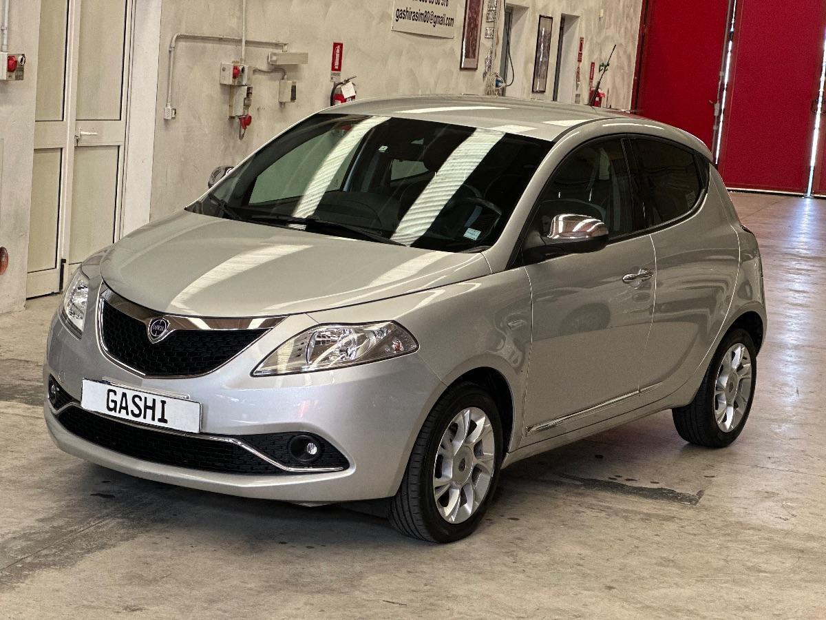 LANCIA - Ypsilon - 1.2 69 CV 5p. Platinum