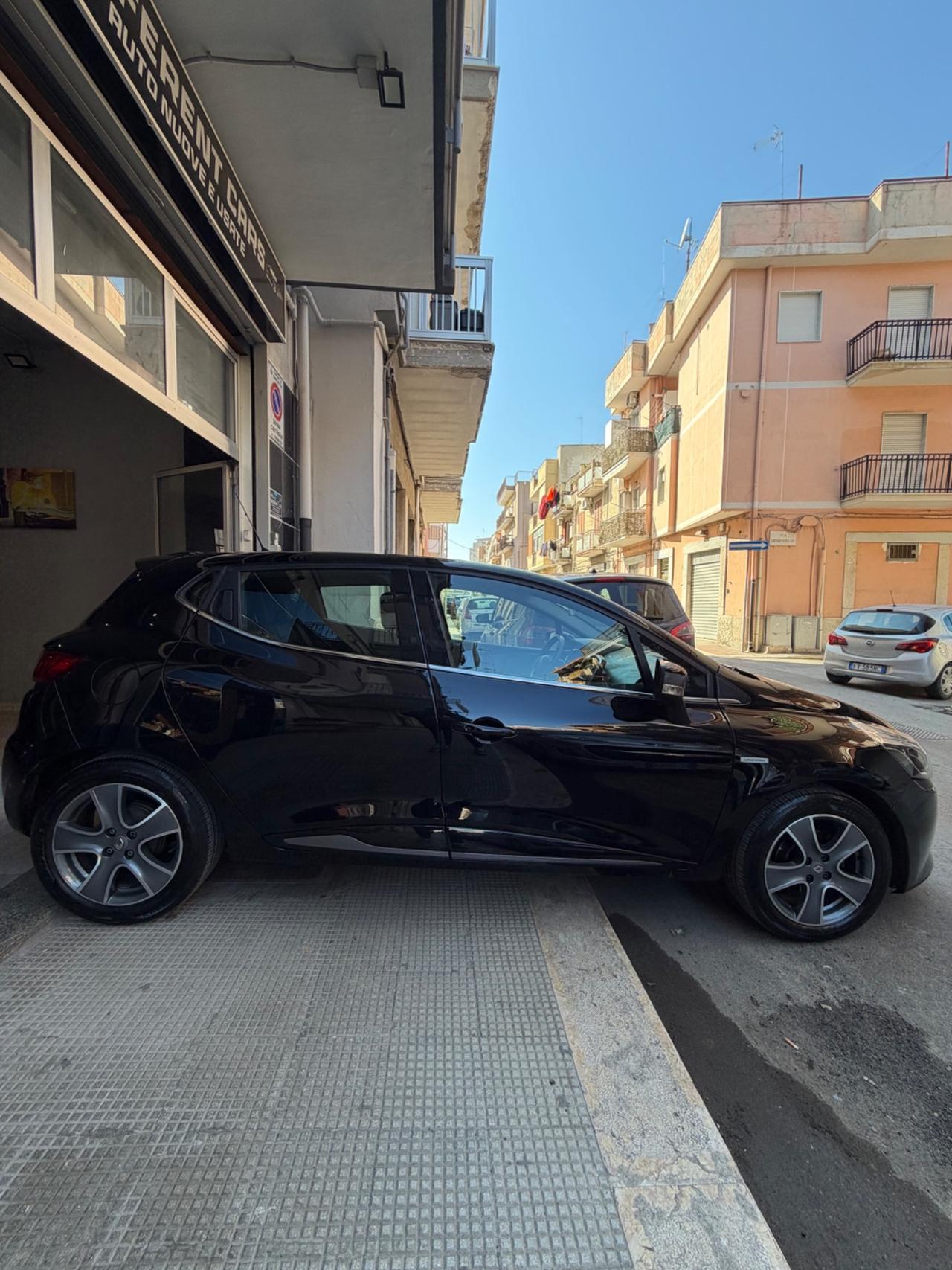 Renault Clio 1.5 dCi 8V 75CV 5 porte COSTUME NATIONAL