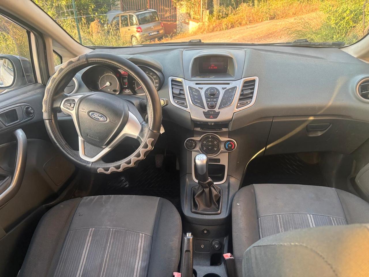 Ford Fiesta 1.4 5 porte Bz.- GPL Titanium