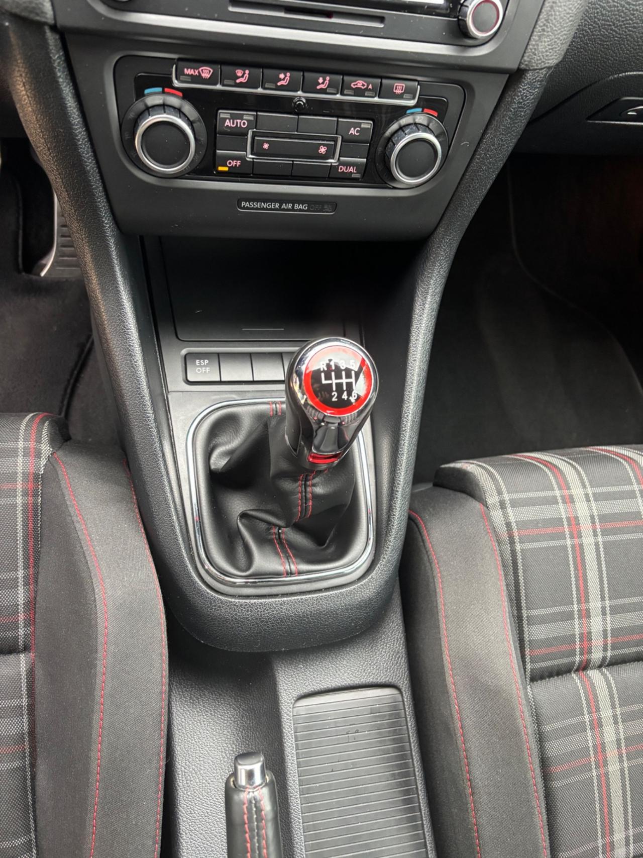 Volkswagen Golf 2.0 TSI 5p. GTI