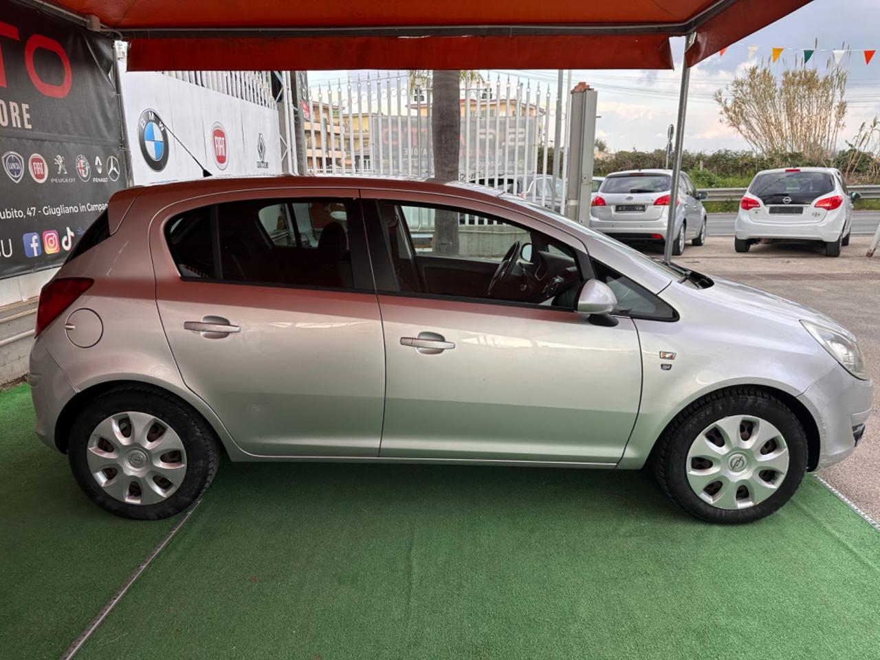 Opel Corsa 1.2 5 porte Club