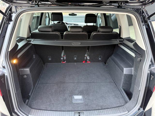 VOLKSWAGEN Touran 1.5 TSI GOAL Navi ACC Keyless TravelAssist