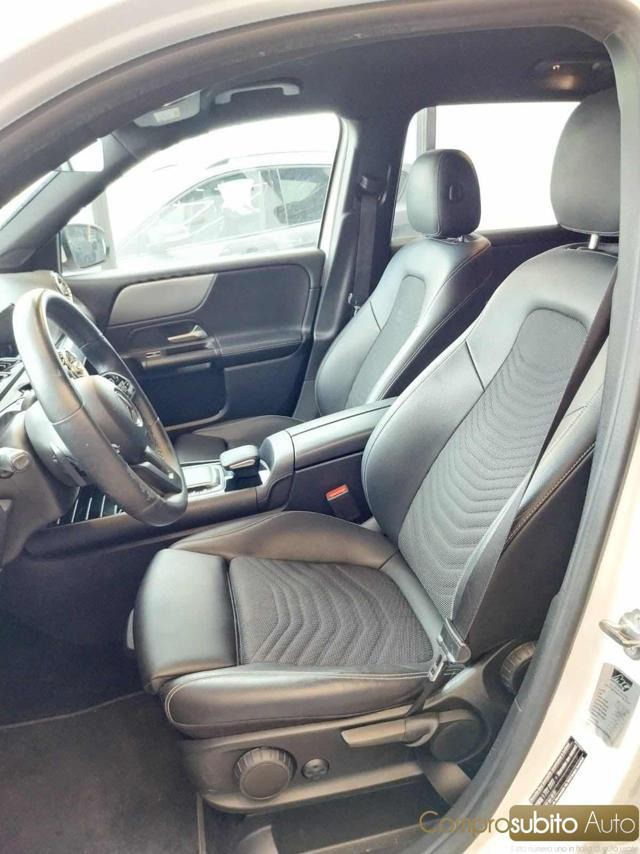 MERCEDES-BENZ GLB 180 D Automatic Premium