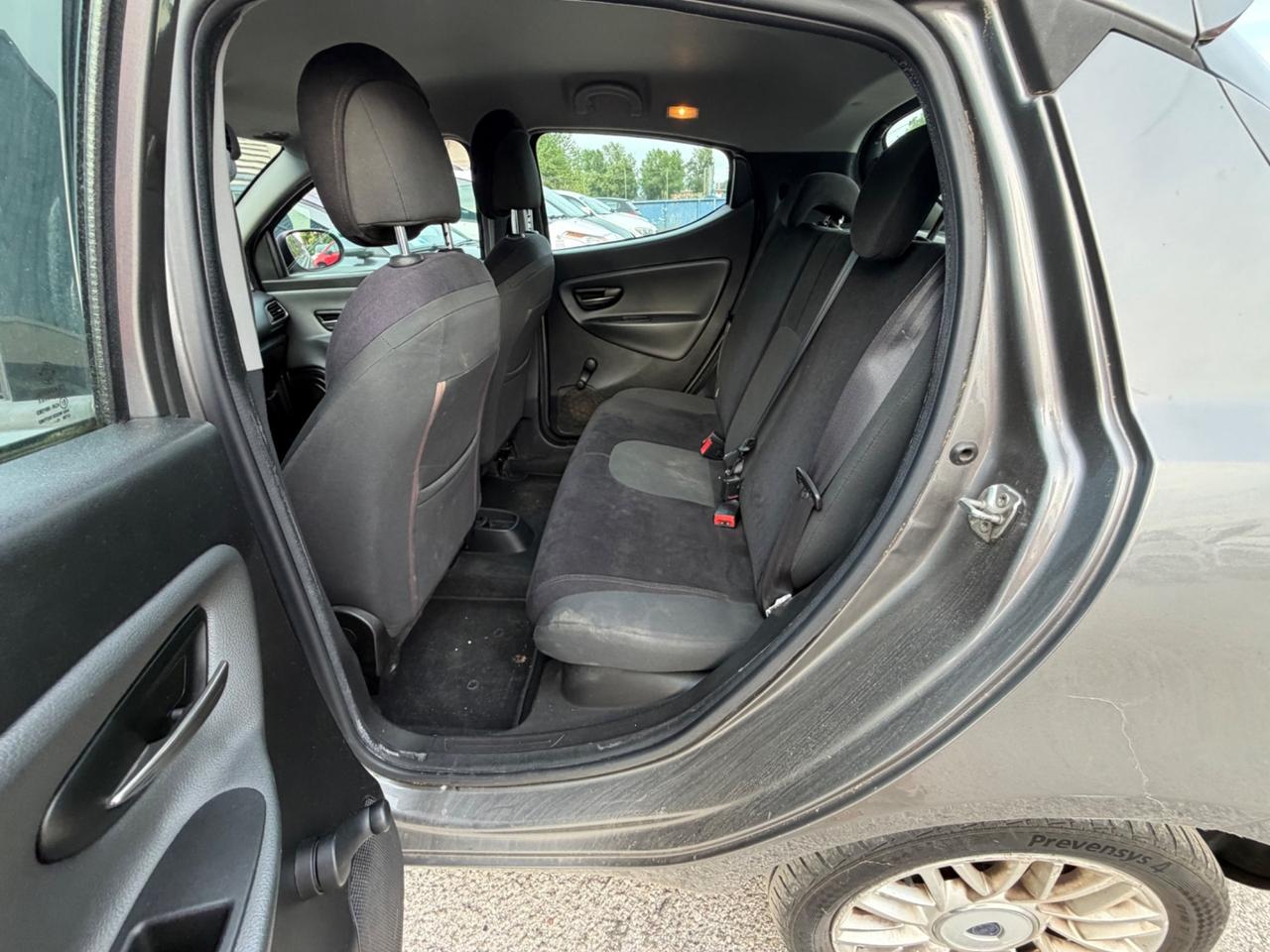 Lancia Ypsilon 1.3 MJT 16V 95 CV 5 porte S&S Gold