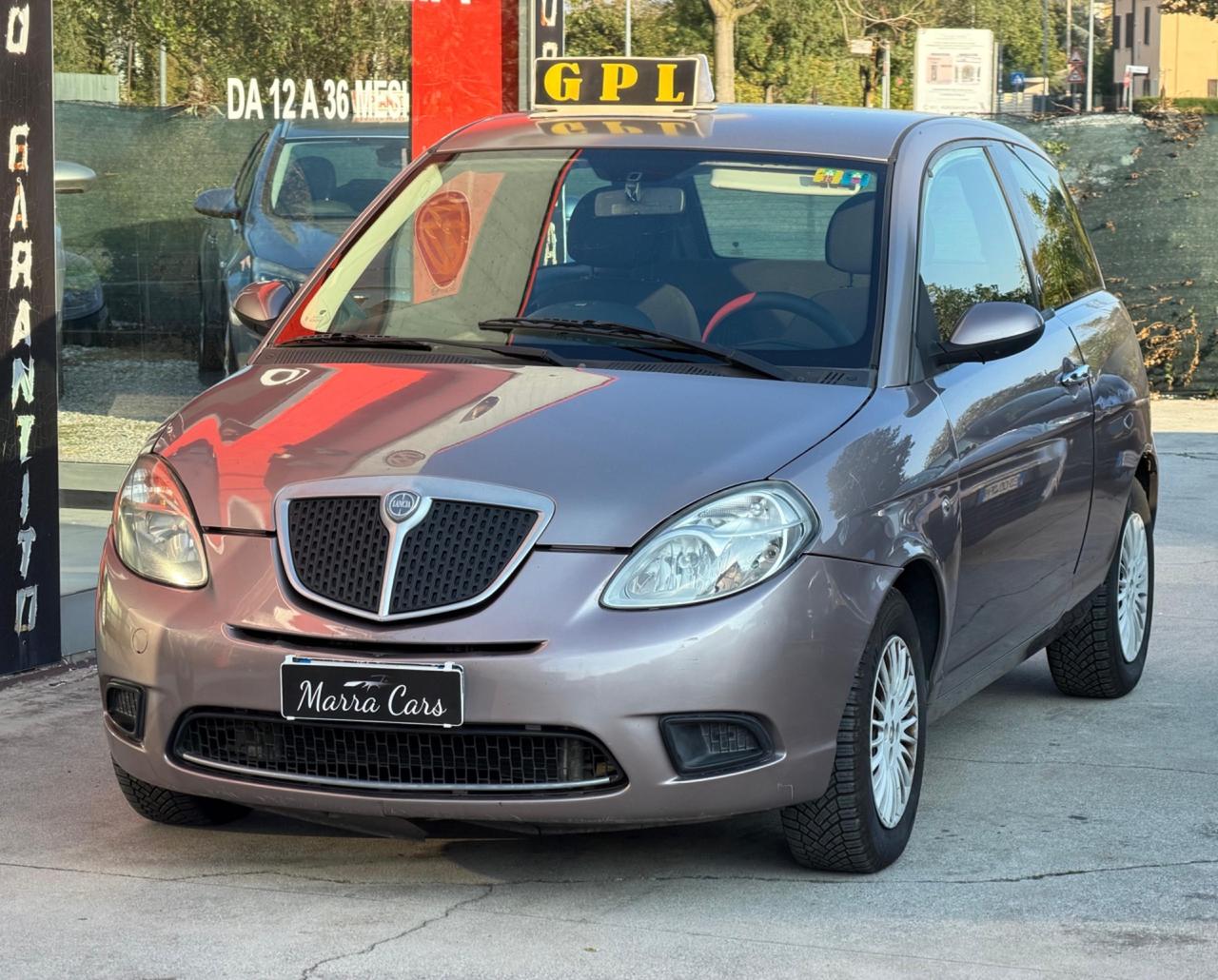 Lancia Ypsilon 1.4 Argento Ecochic GPL