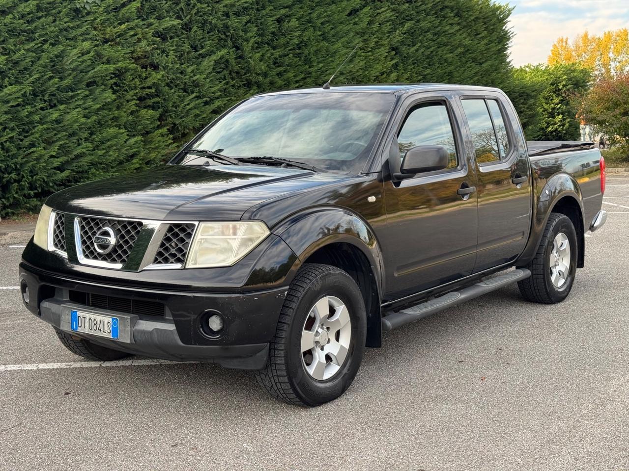 Nissan Navara 2.5 dCi Doppia Cabina 5 Posti
