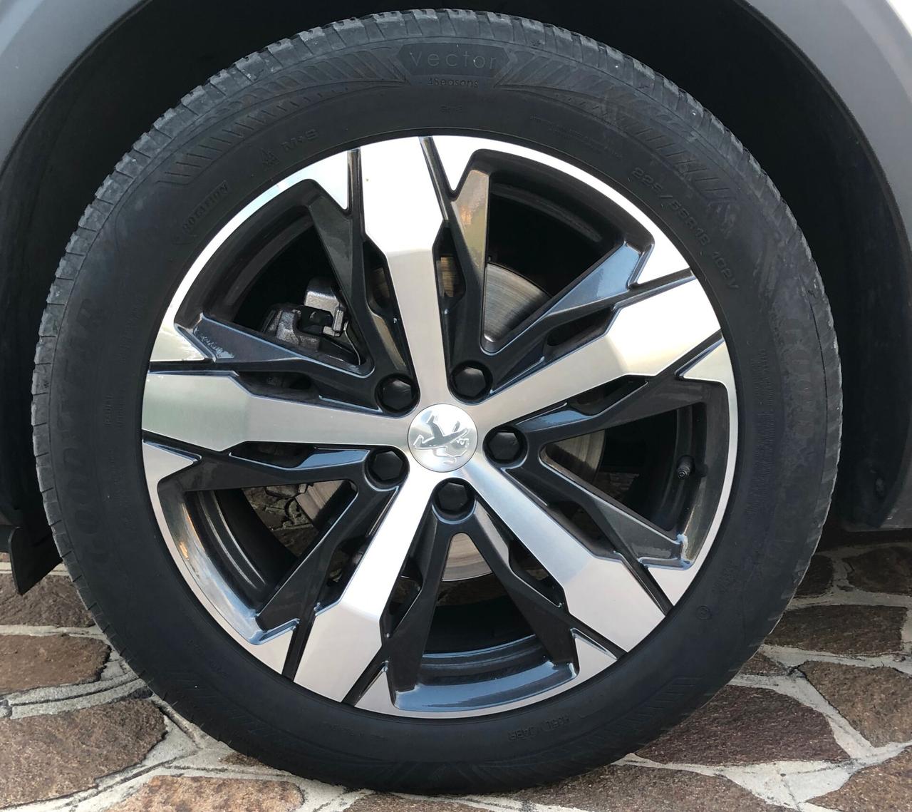 Peugeot 5008 PureTech Turbo 130 S&S EAT8 Allure Pack