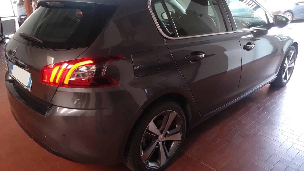 Peugeot 308 BlueHDi 120 S&S EAT6 Allure