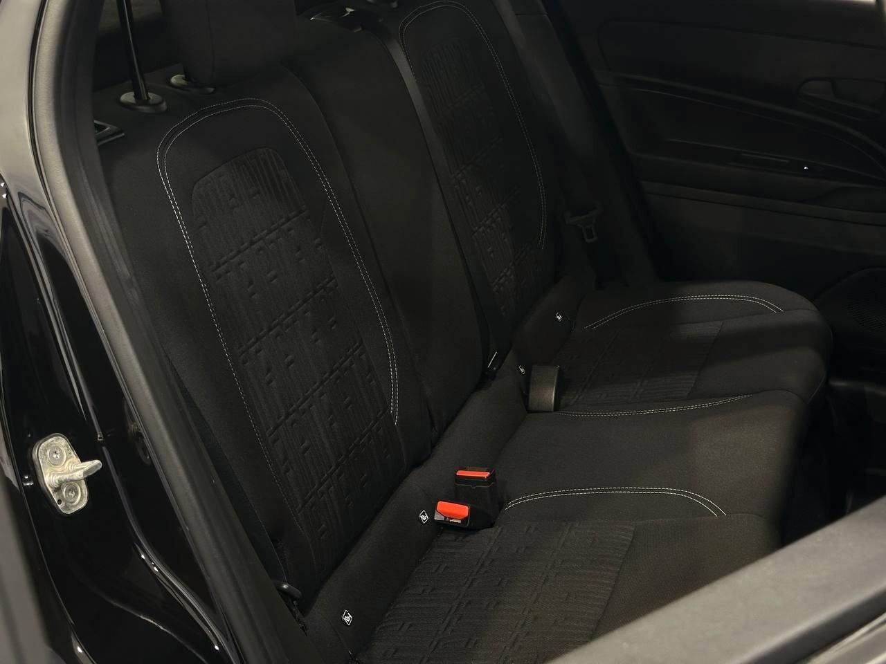 Fiat 600 Hybrid 110 CV DCT MHEV La Prima