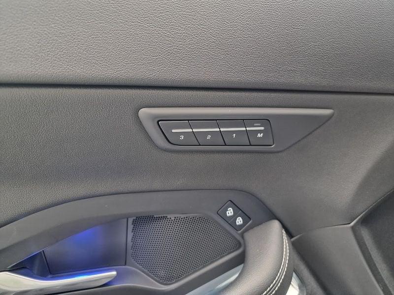 Jaguar E-Pace 1.5 P300e R-DYNAMIC SE AUTO 4WD - IVA ESPOSTA