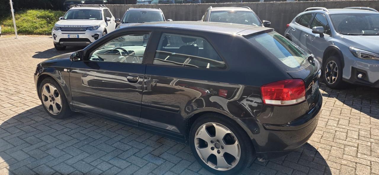 Audi A3 1.6 FSI 115CV GPL 3 PORTE