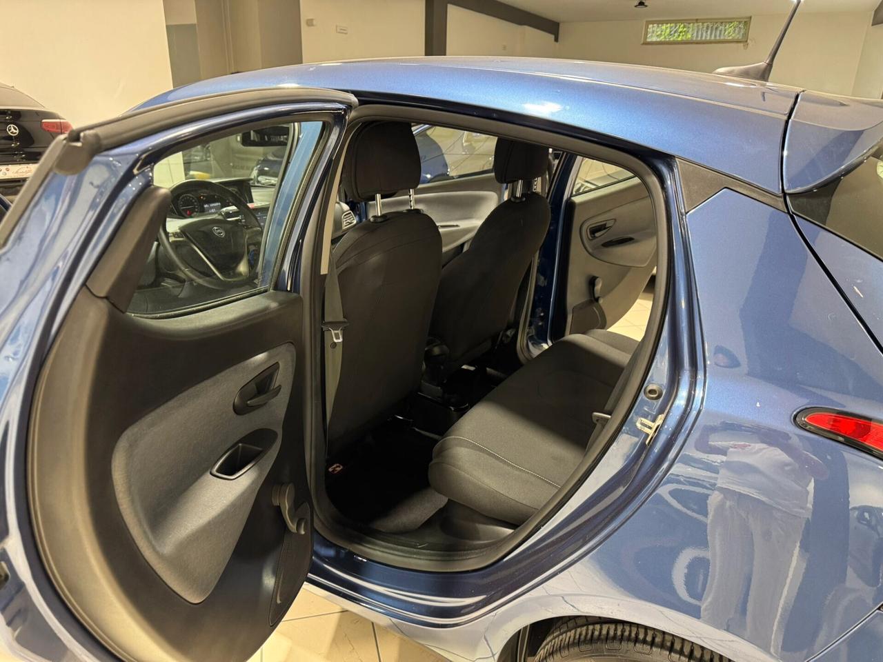 Lancia Ypsilon 1.0 FireFly 5 porte S&S Hybrid Gold