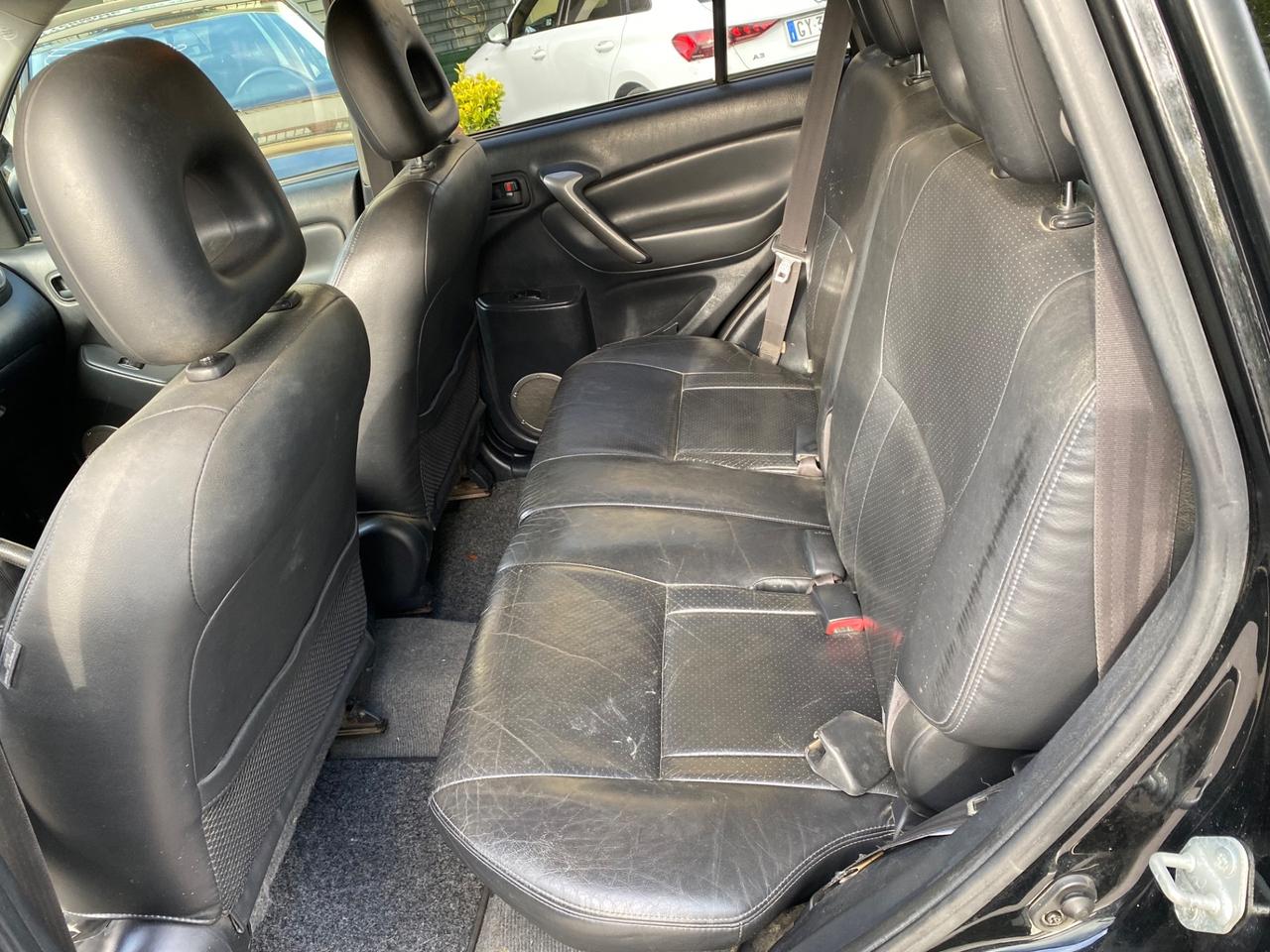 Toyota RAV 4 RAV4 2.0 Tdi D-4D cat 5 porte Sol