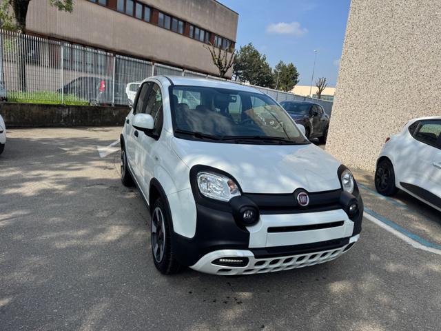 FIAT Panda 1.0 FireFly Hybrid City Cross KM.0 PRONTA CONSEGNA