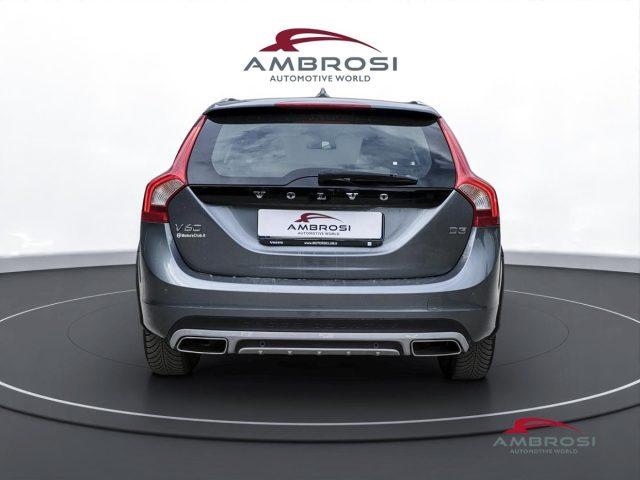 VOLVO V60 Cross Country D3