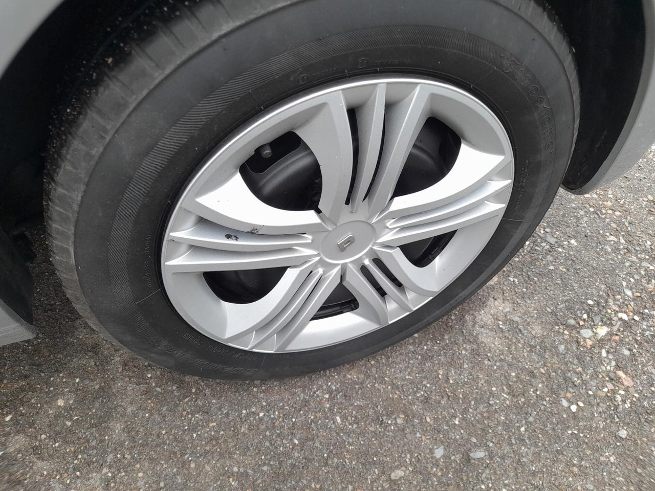 Peugeot 208 BlueHDi 75 5 porte Allure