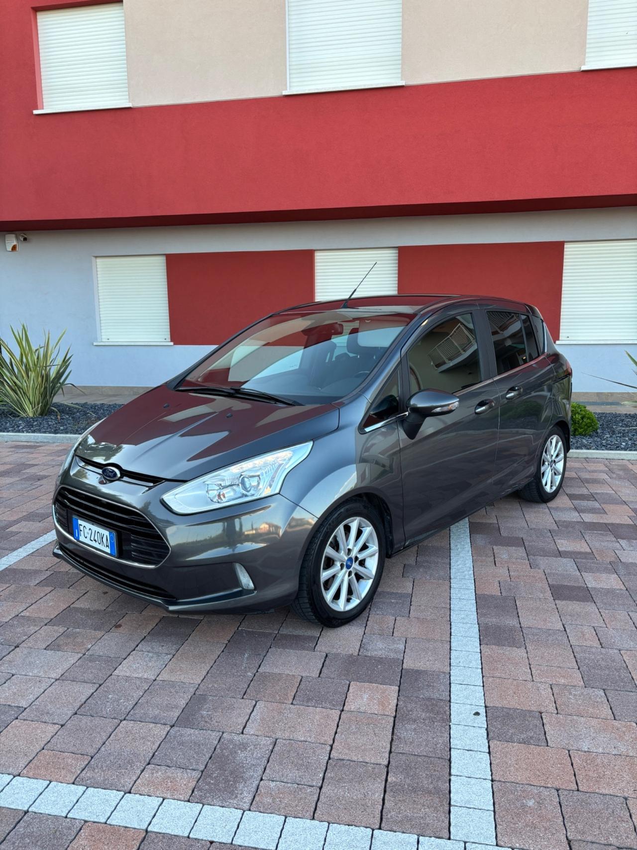 Ford B-Max 1.4 GPL Titanium