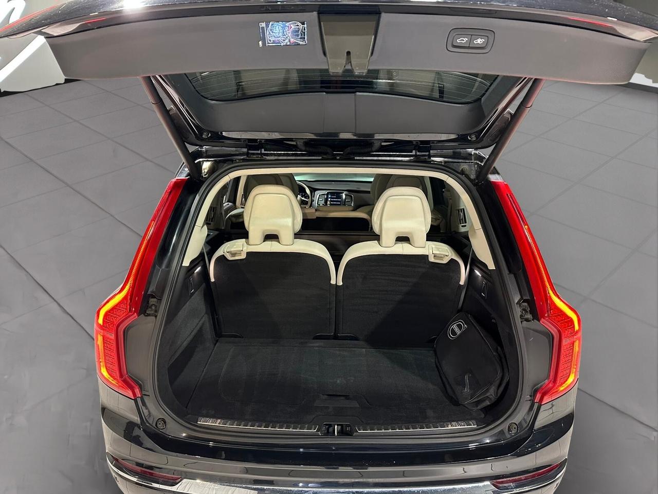 Volvo XC 90 XC90 B5 (d) AWD Geartronic 7 posti Inscription