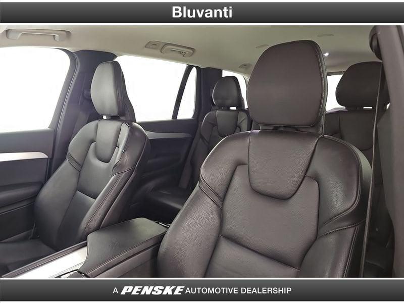 Volvo XC90 D5 AWD Geartronic 7 posti Momentum