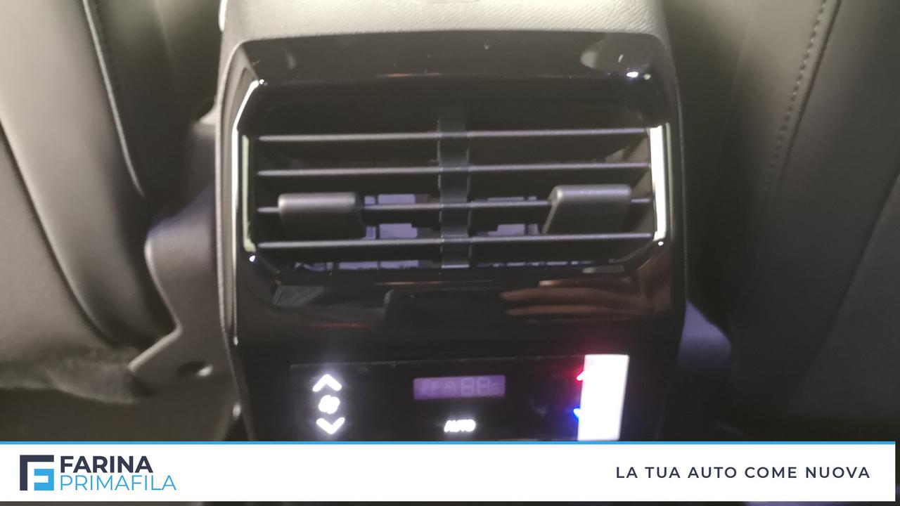 PEUGEOT Nuovo 5008 Hybrid 136 e-DCS6 ALLURE