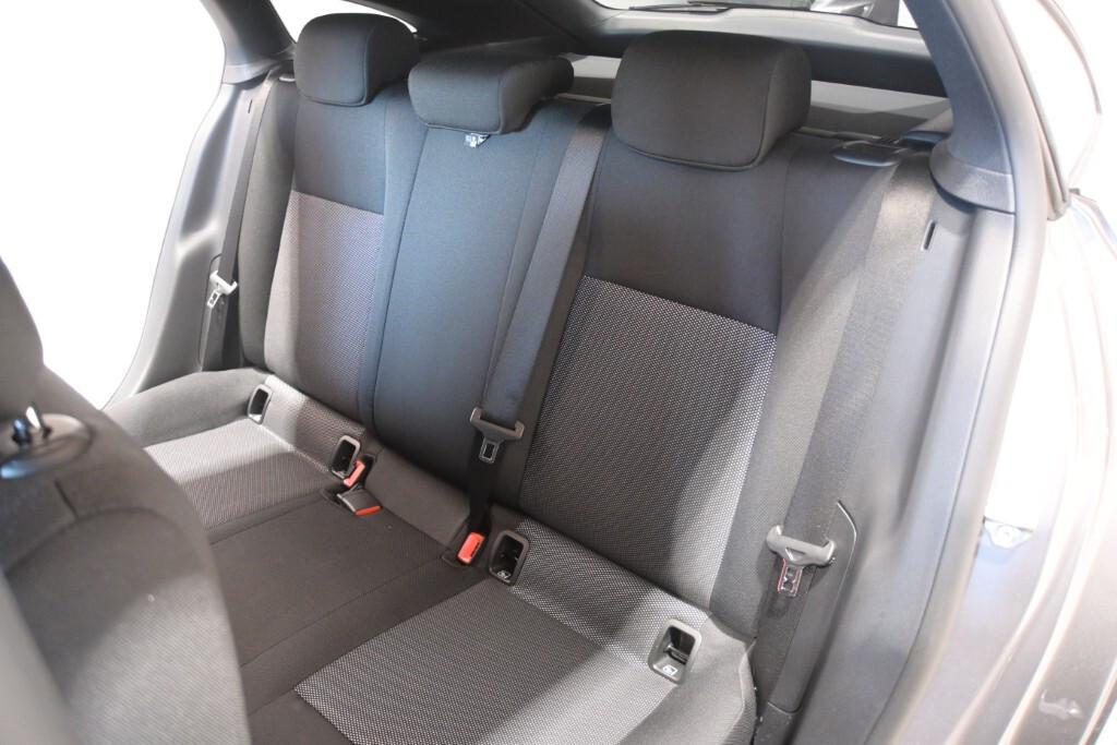 MERCEDES CLA SHOOTING BRAKE 180D AUTOM