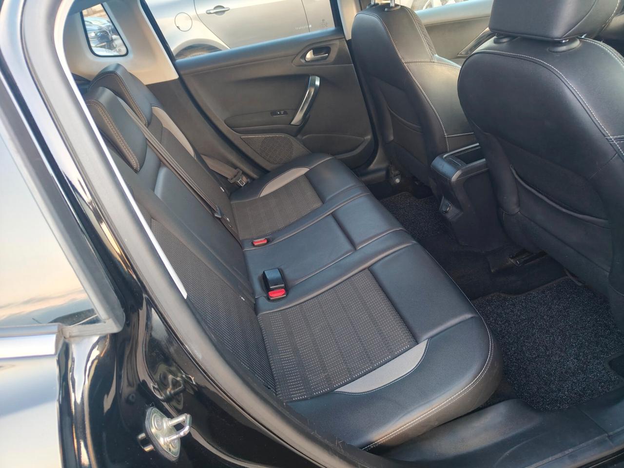 Peugeot 2008 1.6 e-HDi 92 CV Stop&Start Allure