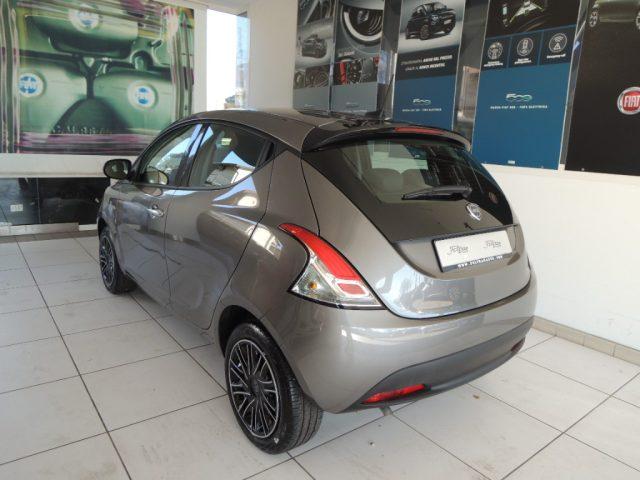 LANCIA Ypsilon 1.0 FireFly 5 porte S&S Hybrid Oro